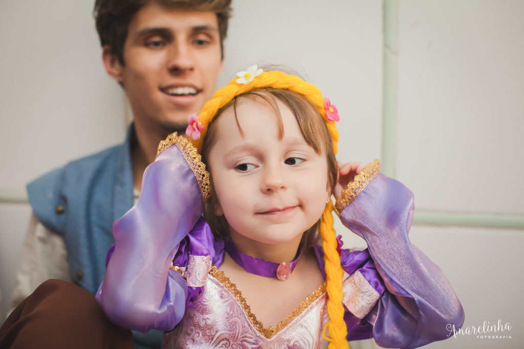 fotografia_festa_infantil_tema_enrolados_rapunzel_escola_pintando_o_sete_na_tijuca_rio_de_janeiro-199